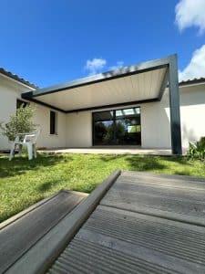 pose de pergola bioclimatique - renoverso - layrac