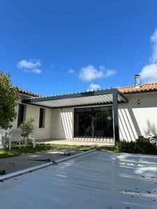 pose de pergola bioclimatique - renoverso - layrac