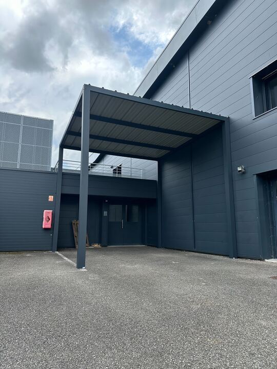 Réalisation RENOVERSO : installation d&rsquo;un carport à Roquefort