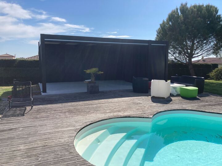 Réalisation RENOVERSO : pose de pergola à Villeneuve-sur-Lot