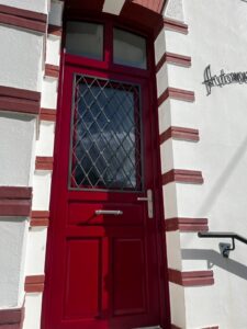 pose de porte d'entrée - renoverso - Roquefort