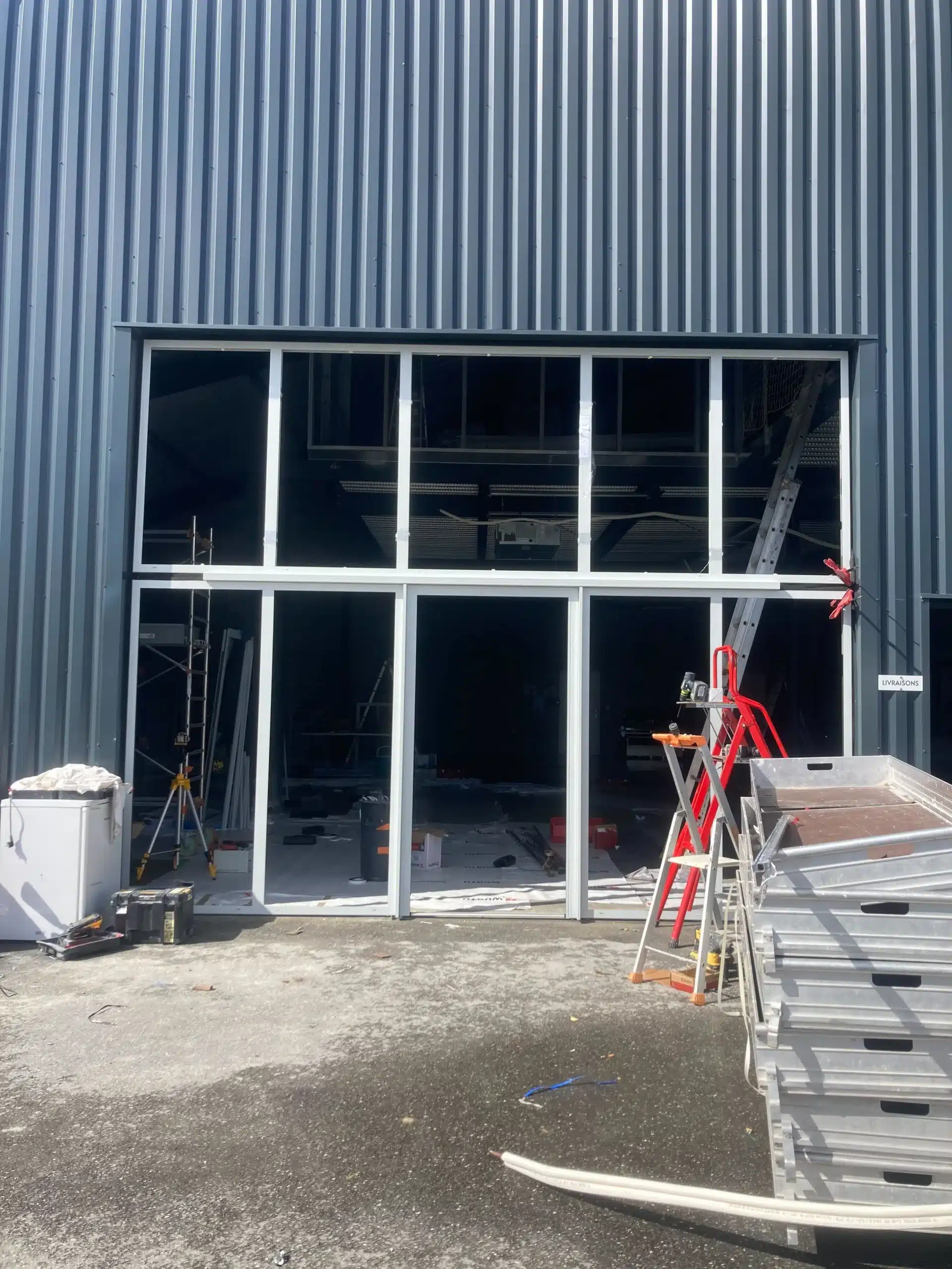 Réalisation RENOVERSO : Pose d’une baie vitrée aluminium à Agen