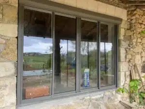 pose porte et fenêtre aluminium - grange - estillac - renoverso